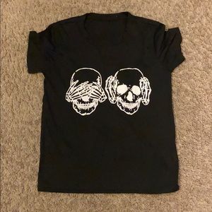 Skull tee
